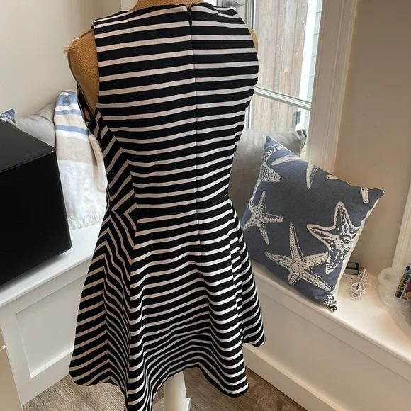 Michael Kors black and white stripe dress - Picture 5 of 8